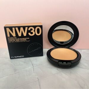 Mac Studio Fix powder plus foundation NW 30 15g